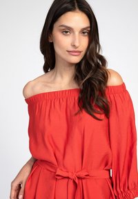 AN'GE WITHE A BARDOT NECKLINE MARYSE - Robe de jour - red