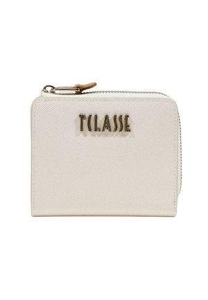 Cartera texturizada color crema con logo plateado "TULASS" y cierre de cremallera con una pequeña lengüeta de cuero.