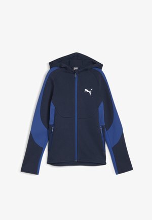 Granatowa bluza Puma rozpinana na zamek, z akcentami w królewskim niebieskim na rękawach, kapturze i bokach, z białym logo Puma na piersi.