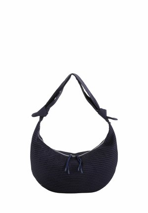 Granatowa teksturowana torebka w kształcie półksiężyca z supełkowanym paskiem na ramię oraz zamkiem błyskawicznym z dwoma suwakami.