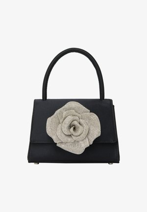 Fekete kézitáska strukturált formával, nagy ezüst színű strasszköves virág díszítéssel és rövid, texturált fogantyúval.