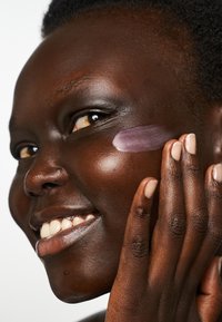 Revolution PRO REVOLUTION PRO HYDRA BRIGHT PRIMER - Primer - nude