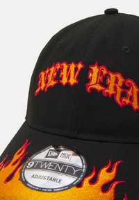 New Era RACE 9TWENTY® UNISEX - Lippalakki - black/orange