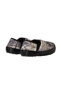 Scarpe indoor nere e grigie con design trapuntato e motivo a ramo d'albero, soletta in gomma testurizzata per una migliore aderenza.