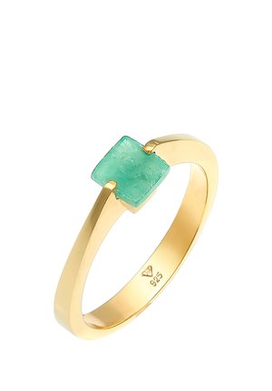 Anillo en tono dorado con un acento de vidrio marino rectangular en color teal. La banda es lisa y delgada, con un acabado pulido. Marcar "925."