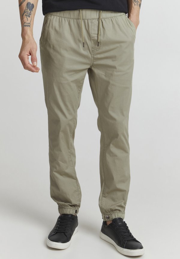SDBOD REGULAR FIT - Trousers - tea