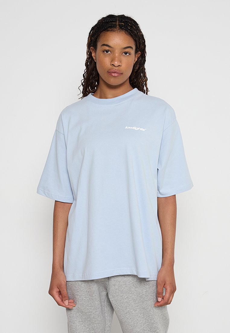 LOW LIGHTS STUDIOS® T-shirt basic blauw LOW LIGHTS STUDIOS® T-shirt basic blauw