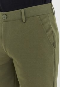 Blend BHShorts - Šortky - dusty olive