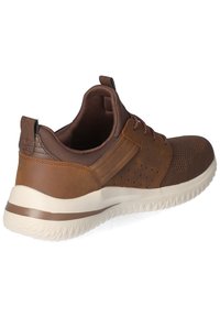 Skechers Trainers - braun