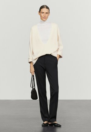 Massimo Dutti, Bukser - black