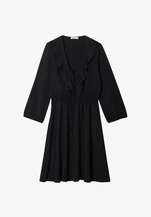 Zwarte jurk van lichtgewicht stof met een V-hals en ruches, voorzien van een elastische tailleband en driekwartmouwen.