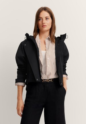Regenjacke / wasserabweisende Jacke - schwarz