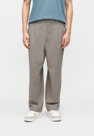 LOOSE PLEATED - Nadrágok - melange grey