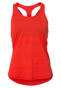 Débardeur de sport rouge sans manches avec un dos nageur et un ourlet légèrement arrondi, fabriqué en tissu léger.