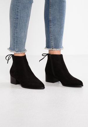Ankle Boot - black