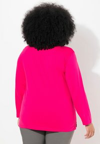 Ulla Popken GROSSE GRÖSSEN BASIC-V LANGARM  - Longsleeve - red pink