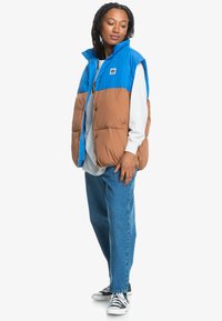 UNI SL PUFF JACKET - Waistcoat - nebulas blue