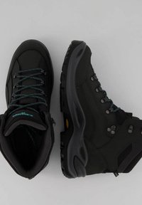 Zwarte wandelschoenen met een gestructureerde bovenkant, een gevoerde kraag en turquoise veters. Voorzien van metalen oogjes en een stevige rubberen zool.