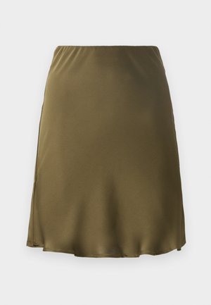 Olivengrüder Satinrock mit elastischem Bund, ausgestelltem Design und seitlichem Schlitz. Glatte Textur und knielange Schnitt.