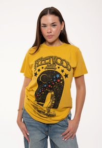 Paradiso Clothing Print T-shirt - yellow
