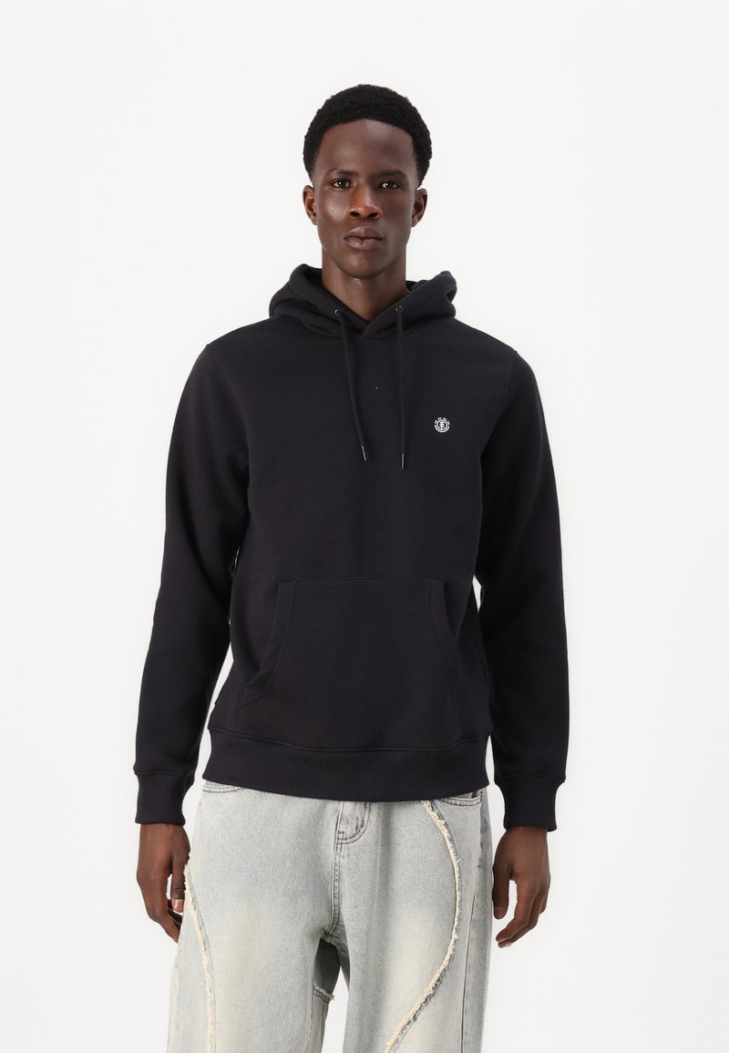 Zwarte hoodie van een katoenmengsel, met een kangoeroezak, verstelbare trekkoordkap en een klein logo op de borst.