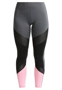 I leggings a vita alta presentano una combinazione di colori grigio, nero e rosa con un design geometrico. Realizzati in tessuto elasticizzato, offrono una silhouette aderente.