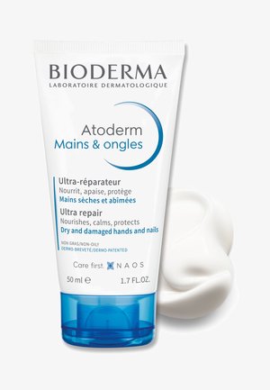 Bioderma Atoderm Creme Tube, 50 ml, weiß mit blauen Akzenten. Verfügt über einen Klappdeckel und reliefartige Schriftzüge, die die feuchtigkeitsspendenden Eigenschaften hervorheben.