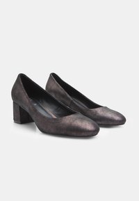 Bronzefarbene, metallische High-Heels mit abgerundetem Zehenbereich, strukturierter Oberfläche und mittelhohem Blockabsatz. Das Innere ist schwarz. Keine sichtbaren Muster oder Akzente.