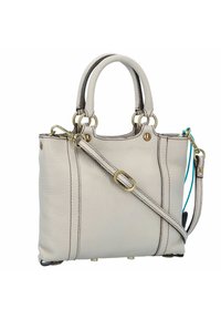 Sac à main en cuir blanc avec doubles poignées, bandoulière amovible, quincaillerie dorée et coutures brunes contrastantes. Présente un accent bleu.