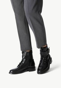 Tamaris - Lace-up ankle boots - black struct Thumbnail Image 1