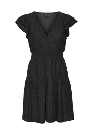 Robe courte en dentelle noire avec manches volantées, col en V, boutons recouverts de tissu, taille élastique ajustée, détail de jupe à volants.