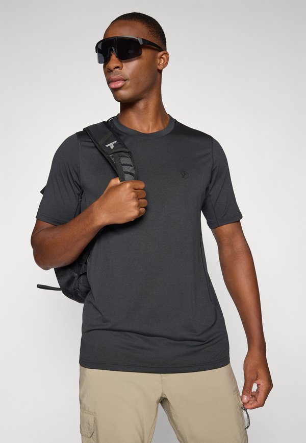 ABISKO DAY HIKE M - Basic T-shirt2