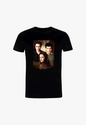 Zwarte katoenen t-shirt met een geprinte afbeelding van drie personages uit "The Twilight Saga", met tekst onderaan in wit en blauw.