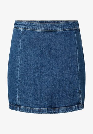 Mini-jupe en denim bleu avec coutures visibles, ceinture et léger délavage sur les bords du tissu.