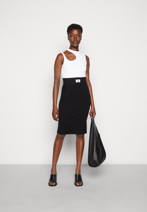 DREW - Top - bright white