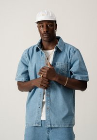 BLKVIS DENIM SHORTSLEEVE UNISEX - Camicia - victoria blue