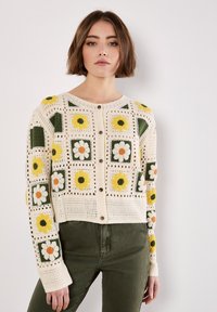 Apricot PATCHWORK DAISY CROCHET  - Strickjacke - yellow