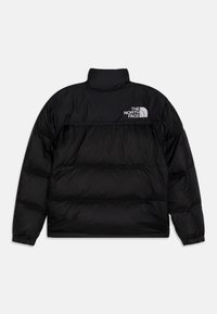 Černá péřová bunda s vysokým límcem, s prošívaným vzorem, elastickými manžetami a bílým logem The North Face na hrudi.