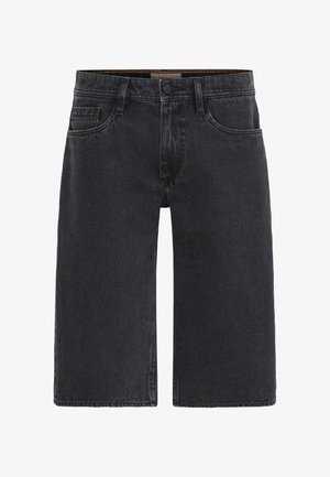 Fekete farmer rövidnadrág egyenes szabással, elülső zsebekkel és gombos záródással. A szövet sima tapintású, minimális kopással.