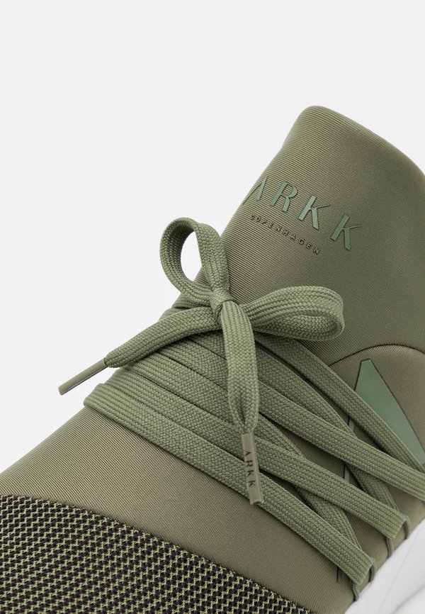 RAVEN S-E15 UNISEX - Trainers - army2