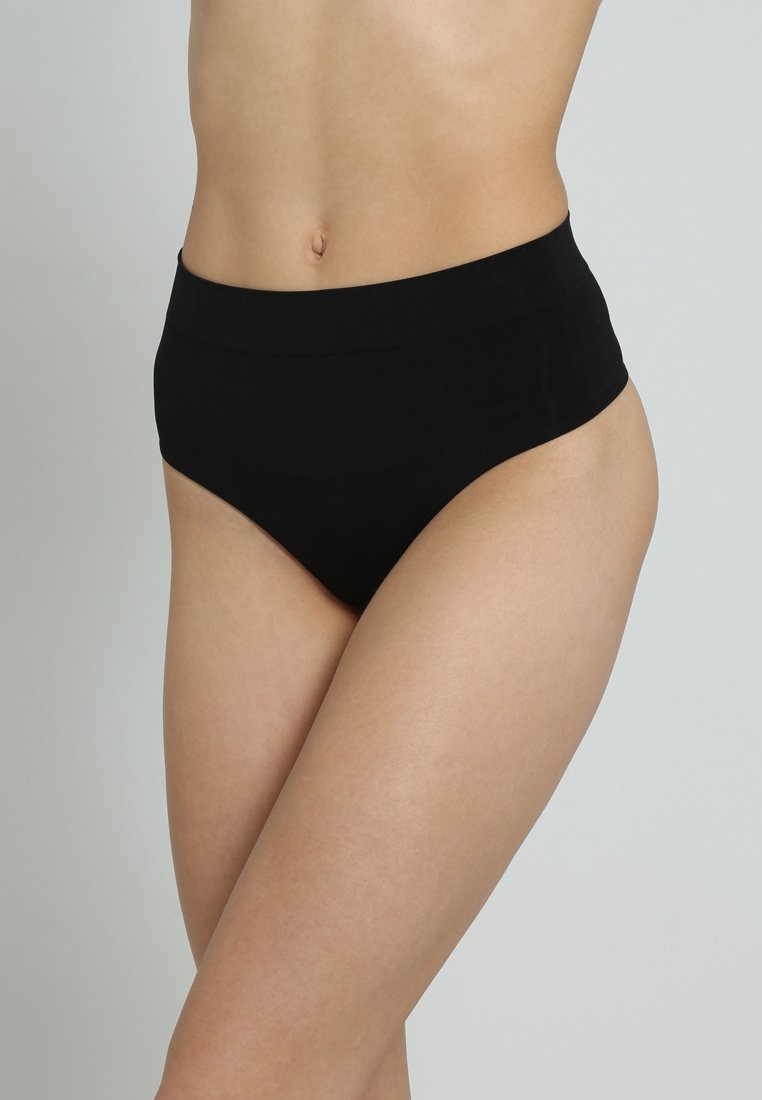 MAGIC Bodyfashion - COMFORT - Tanga - black, Nagyítás