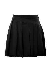 Mini jupe plissée noire avec une large taille et des détails de couture diagonale sur le devant, présentée sur un fond blanc.