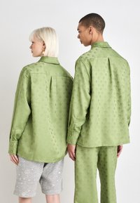Sister Jane UNISEX - Gombos blúz - green