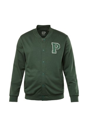 Groene katoenen varsityjack met ronde hals, drukknoopjes, een vooraan borduurwerk van een 'P', zijzakken en ribgebreide manchetten en zoom.