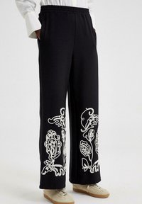 Touché Privé EMBROIDERED - Püksid - black