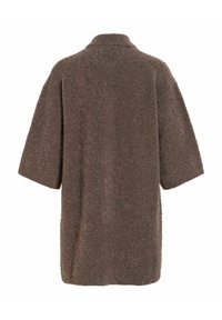 Manteau mi-long marron à texture duveteuse avec de larges manches trois-quarts et un col cranté, montré de dos sur fond blanc.
