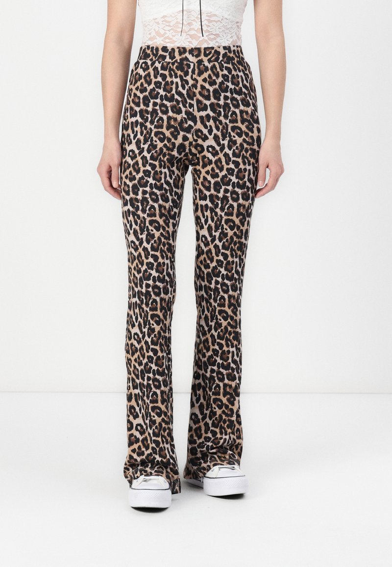 Noisy May - NMPASA FLARED PANTS - Tajice-hlače - black, Povećaj