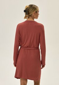 ESOTIQ JAYDEN koralowy