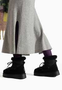 Gooce Talvisaappaat - black