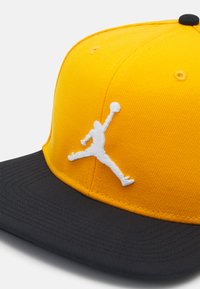 Jordan PRO JUMPMAN SNAPBACK - Boné - yellow/black